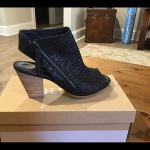 Paul Green Cayenne Leather Bootie